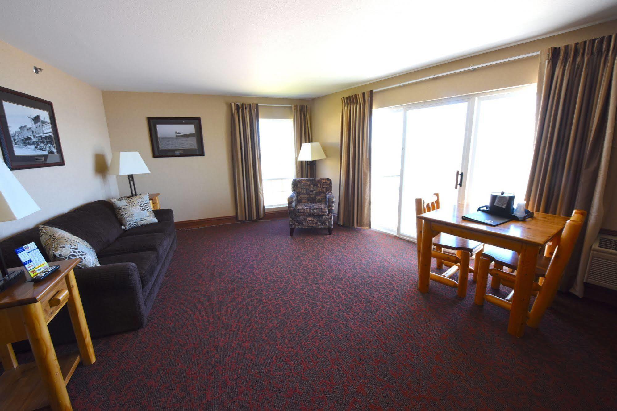 Bridge Vista Beach Hotel And Convention Center Mackinaw City Kültér fotó